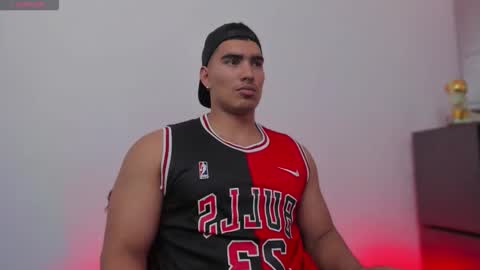 Snapshot of jamesgraay chatting on November 6, 7:15 pm James Gray online show from November 6, 7:15 pm