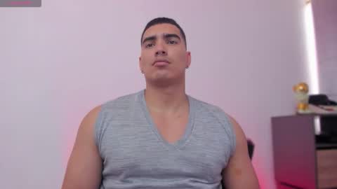 Snapshot of jamesgraay chatting on November 27, 5:48 pm James Gray online show from November 27, 5:48 pm