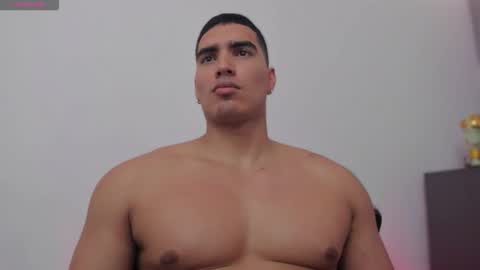 Snapshot of jamesgraay chatting on December 1, 3:06 pm James Gray online show from December 1, 3:06 pm