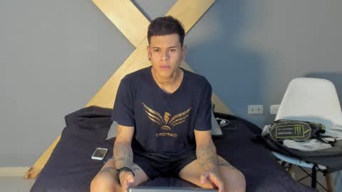 Jamesinked  online show from December 5, 6:11 pm