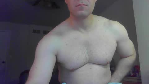 Snapshot of jamesjewels chatting on November 30, 3:38 pm jamesjewels online show from November 30, 3:38 pm