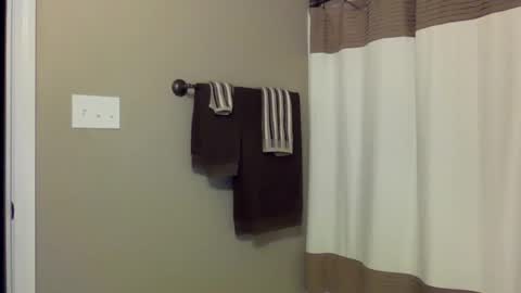 jamesmckendree online show from March 30, 1:28 am