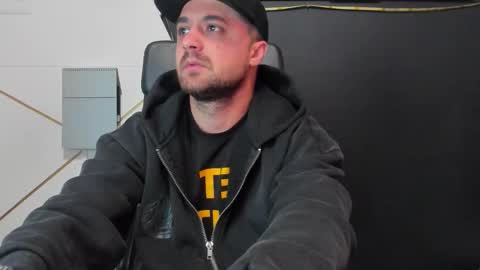 Snapshot of jamesmyersx chatting on March 14, 4:29 am JamesMyers online show from March 14, 4:29 am