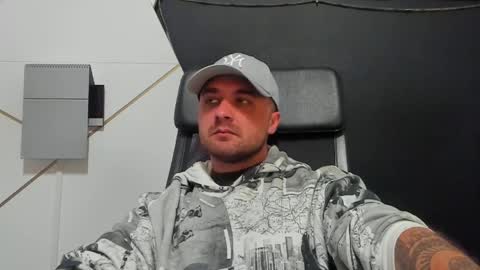 JamesMyers online show from June 2, 4:14 am