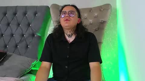 James online show from September 19, 7:58 pm