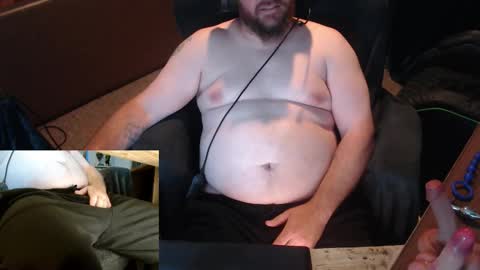 Snapshot of jamesscott88 chatting on December 15, 10:14 pm jamesscott88 online show from December 15, 10:14 pm