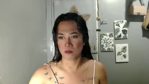 Snapshot of jamessie07 chatting on January 2, 10:37 am jamessie07 online show from January 2, 10:37 am
