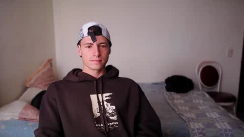 jamesss____ online show from December 21, 3:31 pm