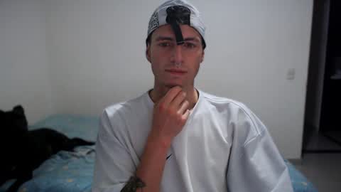 jamesss____ online show from January 2, 2:00 am