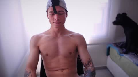 jamesss____ online show from January 15, 5:26 pm