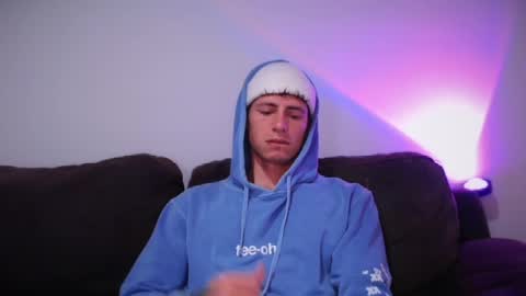 jamesss____ online show from February 21, 6:15 pm