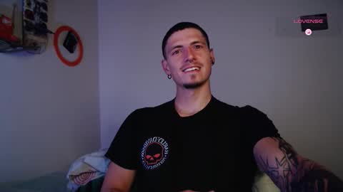 jamesss____ online show from October 26, 12:16 am