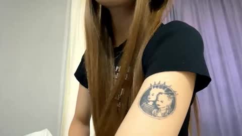 Snapshot of jamestica chatting on September 12, 2:17 pm Milena online show from September 12, 2:17 pm