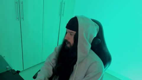 Snapshot of jamesvladi chatting on December 25, 1:30 pm vlad online show from December 25, 1:30 pm