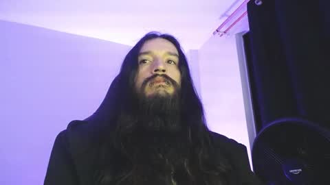 Snapshot of jamesvladi chatting on January 18, 4:59 am vlad online show from January 18, 4:59 am
