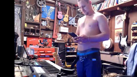 Snapshot of jameswebbscope chatting on February 5, 12:53 am Jameswebbscope online show from February 5, 12:53 am