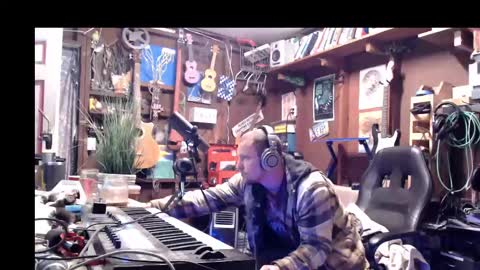 Snapshot of jameswebbscope chatting on February 24, 6:38 am Jameswebbscope online show from February 24, 6:38 am