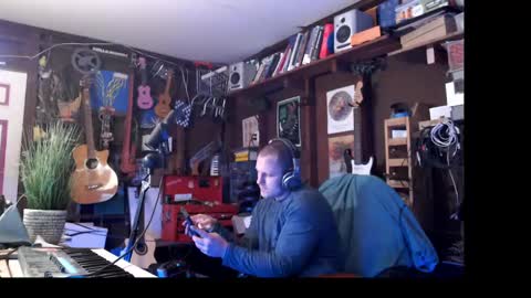 Snapshot of jameswebbscope chatting on March 4, 6:37 am Jameswebbscope online show from March 4, 6:37 am