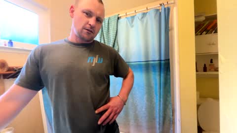 Snapshot of jameswebbscope chatting on March 7, 9:17 pm Jameswebbscope online show from March 7, 9:17 pm