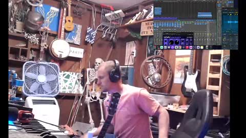 Snapshot of jameswebbscope chatting on September 9, 6:35 am Jameswebbscope online show from September 9, 6:35 am