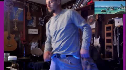 Snapshot of jameswebbscope chatting on October 25, 11:51 am Jameswebbscope online show from October 25, 11:51 am