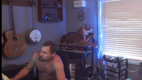 Jameswebbscope online show from May 11, 8:28 pm