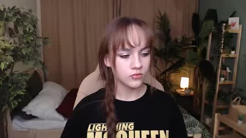 jamie_chung online show from November 13, 1:04 am