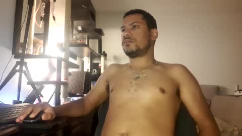 Jamie Lonnas online show from January 4, 5:05 pm