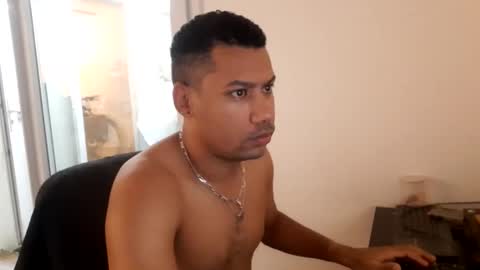 Snapshot of jamielonnas chatting on February 25, 6:45 am Jamie Lonnas online show from February 25, 6:45 am