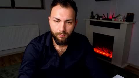 Snapshot of jamienoxus chatting on November 13, 7:07 am Robbie online show from November 13, 7:07 am