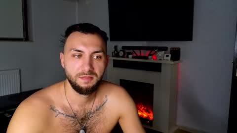 Snapshot of jamienoxus chatting on November 19, 6:24 am Robbie online show from November 19, 6:24 am