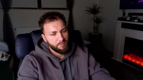 Robbie online show from February 2, 6:56 am