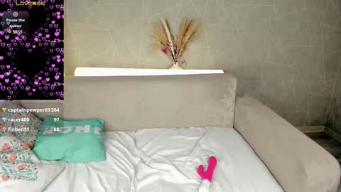 Snapshot of jane_broks chatting on March 16, 5:44 am jane_broks online show from March 16, 5:44 am