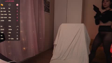 Snapshot of jane_kinn chatting on November 30, 12:58 am jane_kinn online show from November 30, 12:58 am