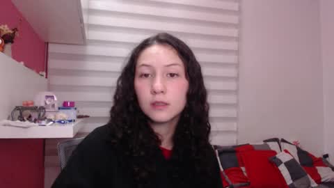 Snapshot of jane_r chatting on February 18, 1:12 am Jane online show from February 18, 1:12 am