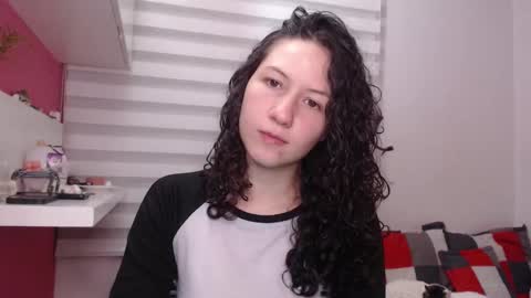 Snapshot of jane_r chatting on February 24, 11:36 pm Jane online show from February 24, 11:36 pm