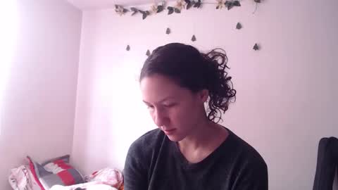 Snapshot of jane_r chatting on February 25, 8:18 pm Jane online show from February 25, 8:18 pm