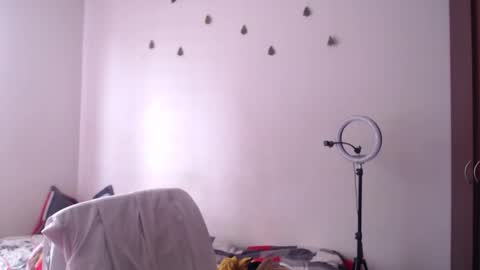 Snapshot of jane_r chatting on March 14, 7:08 pm Jane online show from March 14, 7:08 pm