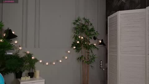 Snapshot of jane_westt chatting on March 21, 2:09 pm jane_westt online show from March 21, 2:09 pm