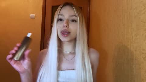 Snapshot of janeanjourneay chatting on March 2, 8:48 pm Kary online show from March 2, 8:48 pm