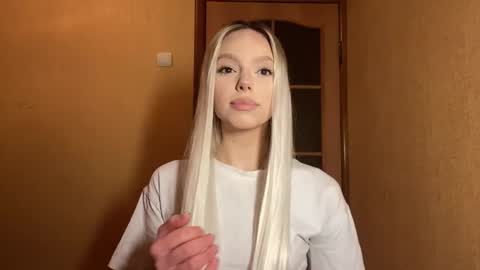 Snapshot of janeanjourneay chatting on March 5, 3:30 pm Kary online show from March 5, 3:30 pm