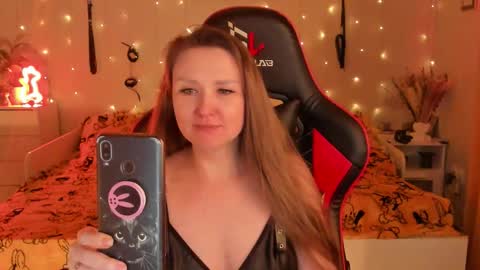 Snapshot of janegrey11 chatting on October 18, 7:36 pm Jane online show from October 18, 7:36 pm