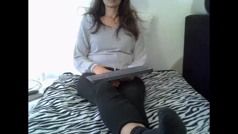 Snapshot of janehotmilf chatting on January 17, 1:46 pm janehotmilf online show from January 17, 1:46 pm