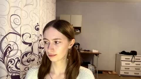 Snapshot of janenegearhart chatting on June 4, 11:22 pm Kate online show from June 4, 11:22 pm