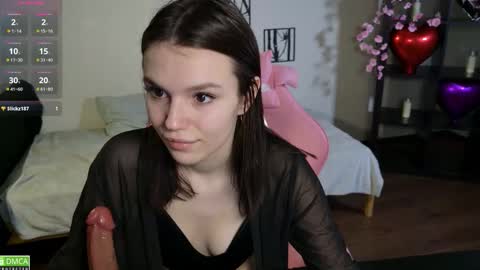 Snapshot of janetcensley chatting on March 8, 9:35 am Alexia online show from March 8, 9:35 am