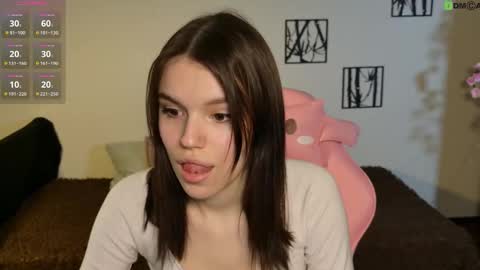 Snapshot of janetcensley chatting on March 19, 8:40 am Alexia online show from March 19, 8:40 am