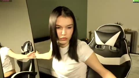 Snapshot of janetcensley chatting on March 25, 9:26 am Alexia online show from March 25, 9:26 am