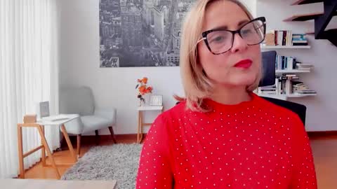 Snapshot of janeturner chatting on October 22, 1:22 pm JANE TURNER MILF online show from October 22, 1:22 pm