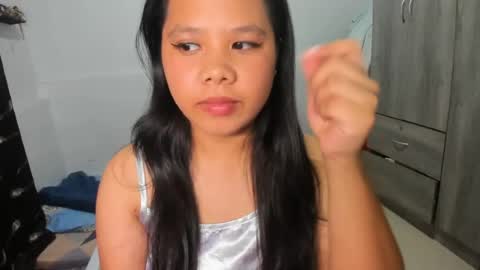 janeyoun18 online show from June 14, 6:48 am