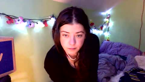janicepepper online show from December 9, 8:44 am